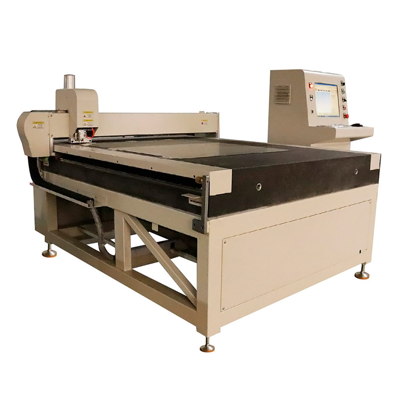 液晶爱体育官方网站要求精度多少?